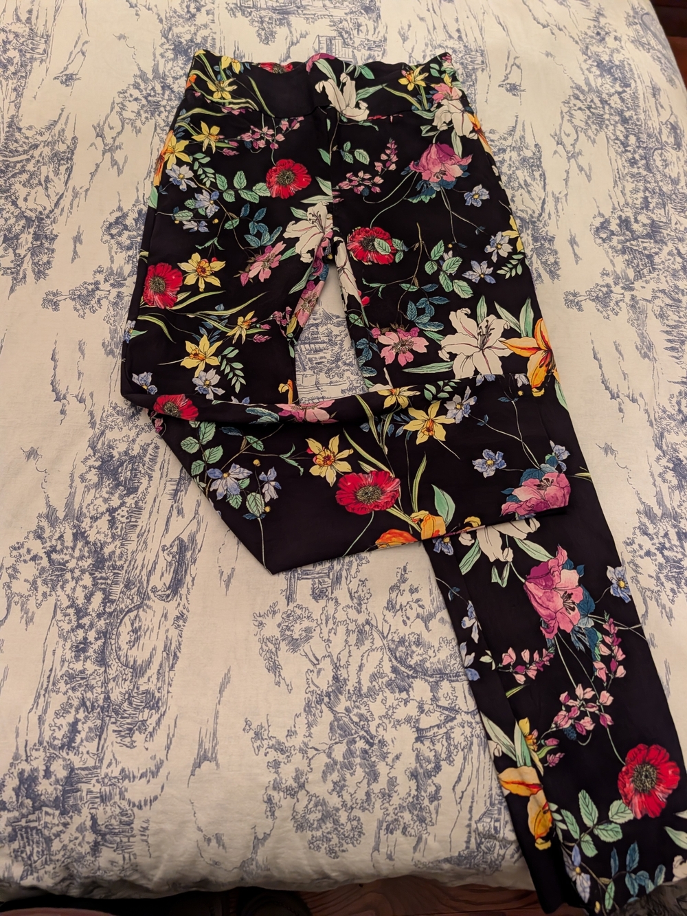 Joseph Ribkoff Black Floral Skinny Pants